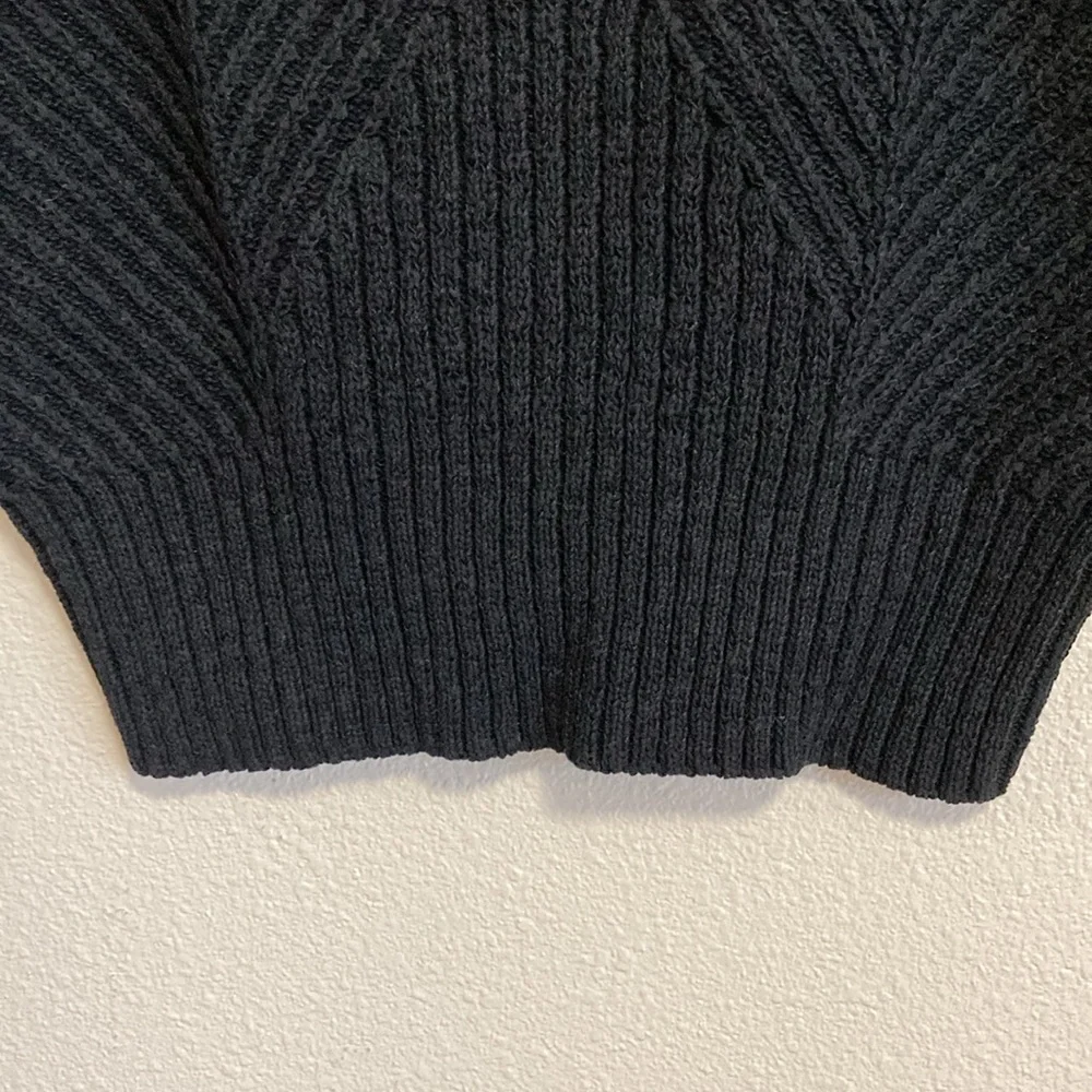 J.Crew Cropped V-Neck Sweater Tank in Black (Size 3X)